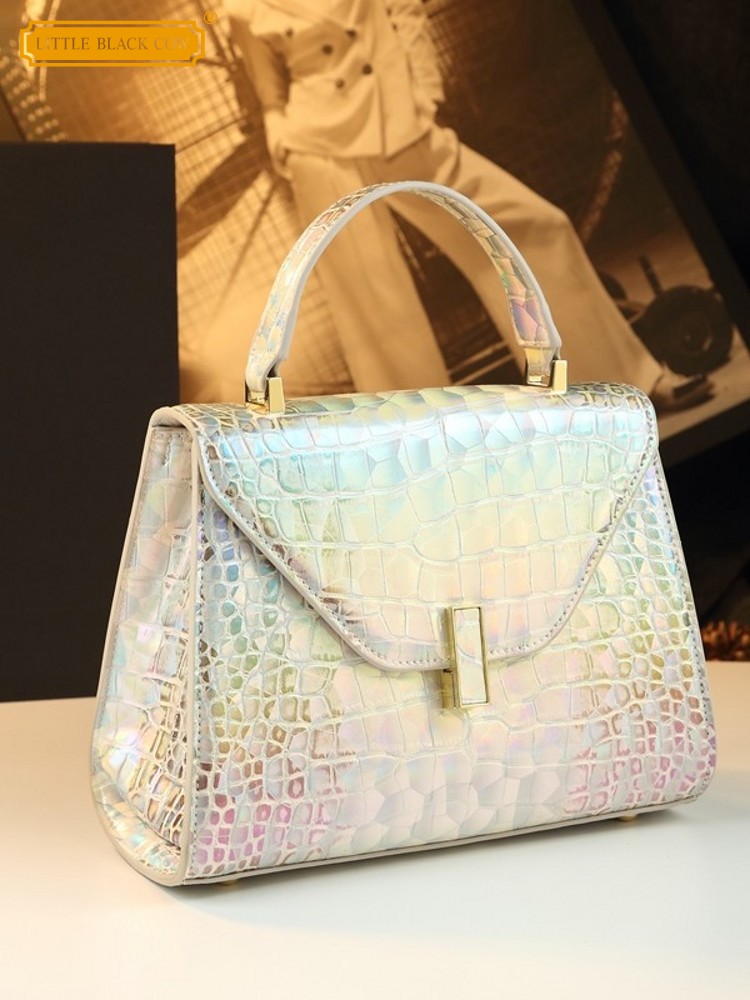Leatherwork Free Patterns - Elegante Borsa da Donna in Pelle