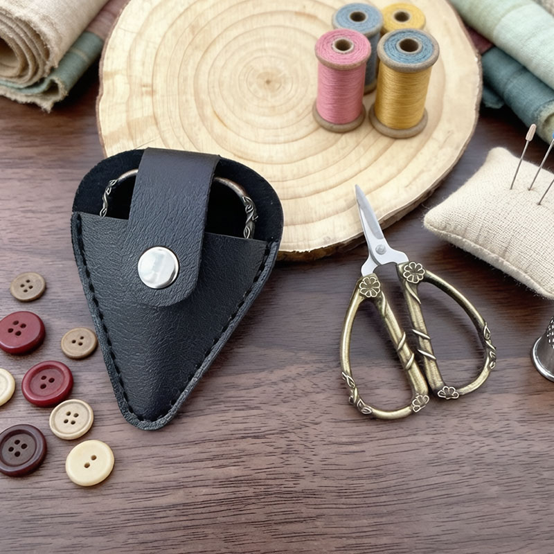 Mini Forbici Vintage in Acciai - Leather Work In Art recensione e prezzo