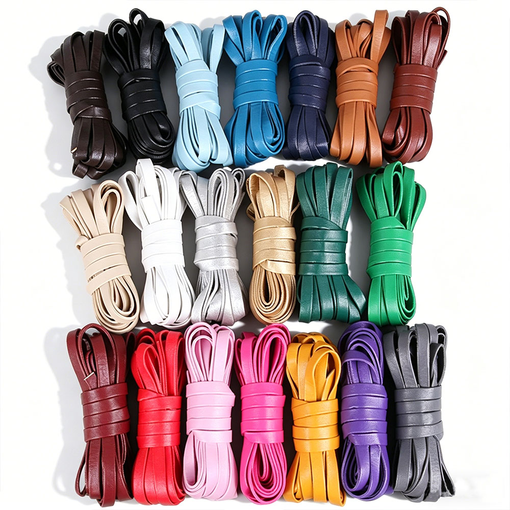 Corda in Pelle PU Colorata da  - Leatherwork Pony recensione e prezzo